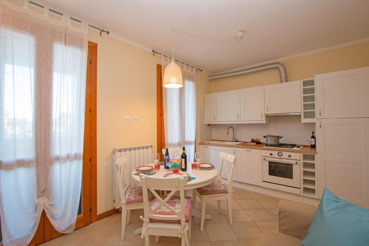 Baglio Degli Ulivi 3 Apartment By Wonderful Italy Sirmione Buitenkant foto