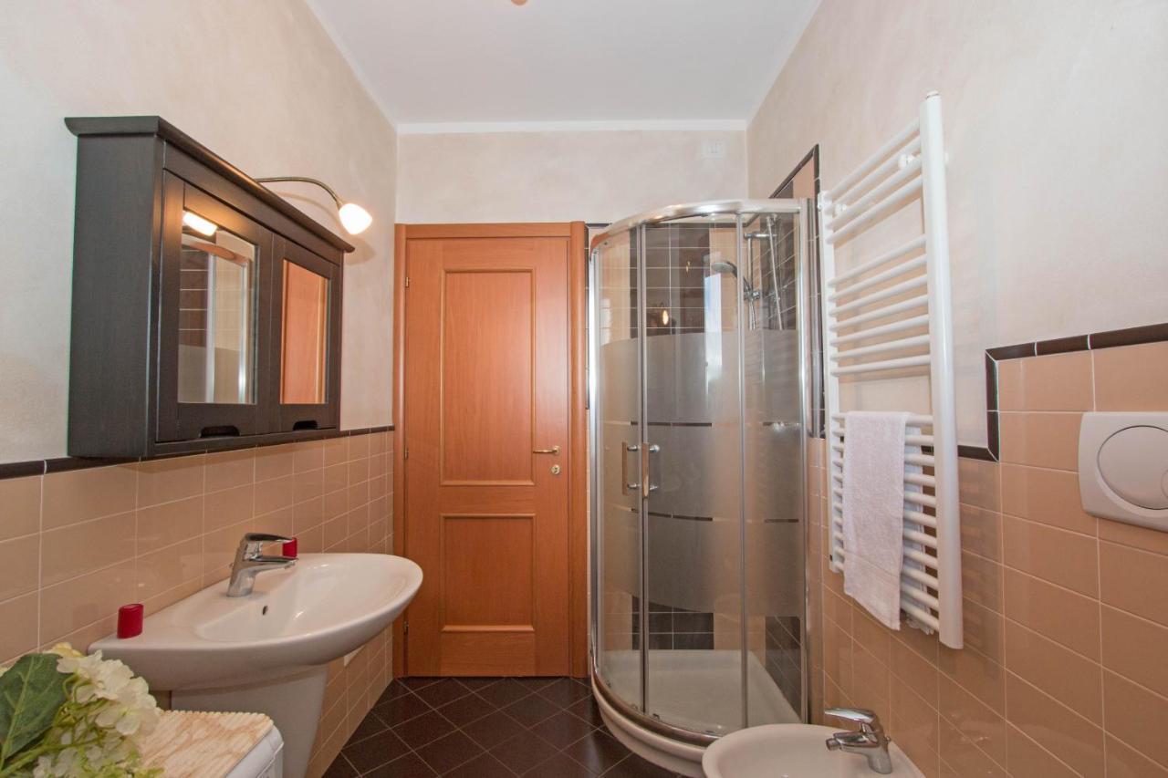 Baglio Degli Ulivi 3 Apartment By Wonderful Italy Sirmione Buitenkant foto