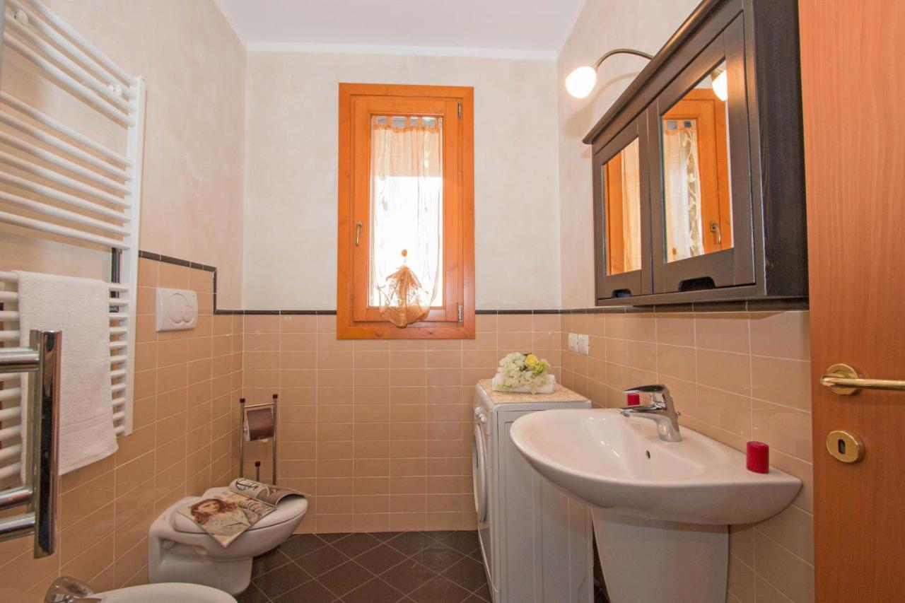 Baglio Degli Ulivi 3 Apartment By Wonderful Italy Sirmione Buitenkant foto