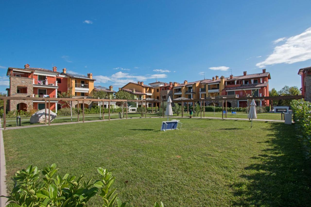 Baglio Degli Ulivi 3 Apartment By Wonderful Italy Sirmione Buitenkant foto