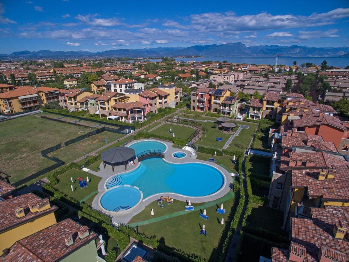 Baglio Degli Ulivi 3 Apartment By Wonderful Italy Sirmione Buitenkant foto